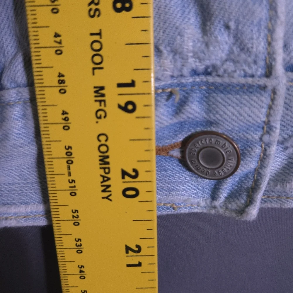 Abercrombie & Fitch Jean‎ Jacket Junior Girl Size XL Light Wash Distressed